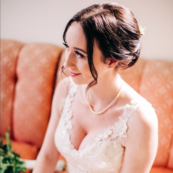 Meet your Posher, Elizabeth - Picture 1 of 1